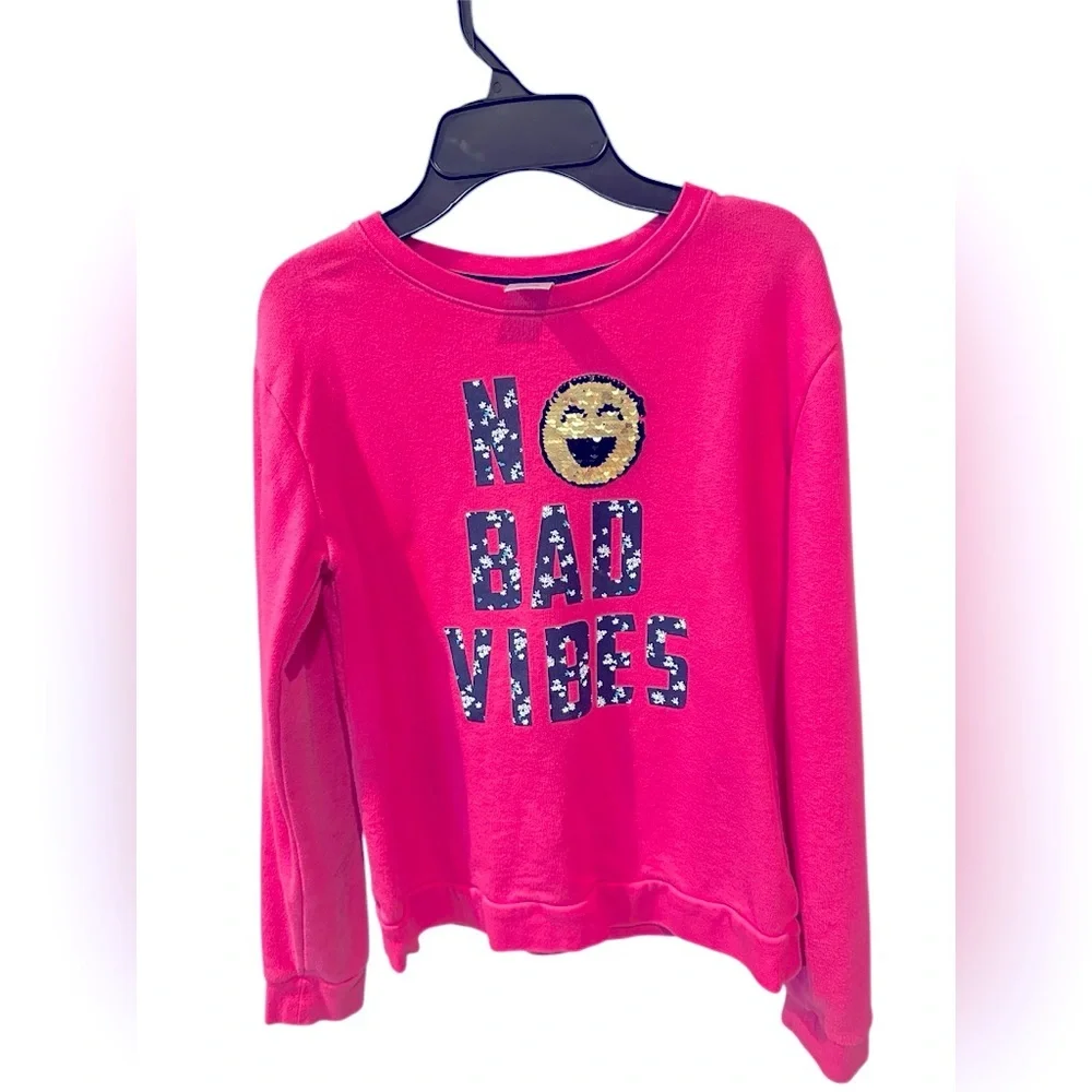 Pink Sweatshirt with No Bad Vibes Graphic and Smiley Face